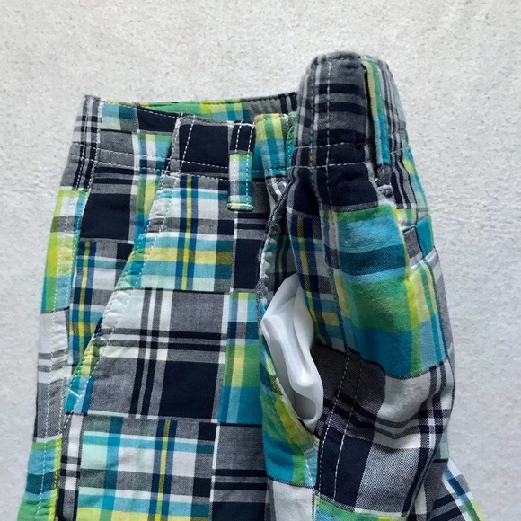 Izod NWOT Shorts Bundle for Boys 2T - Picture 8 of 13